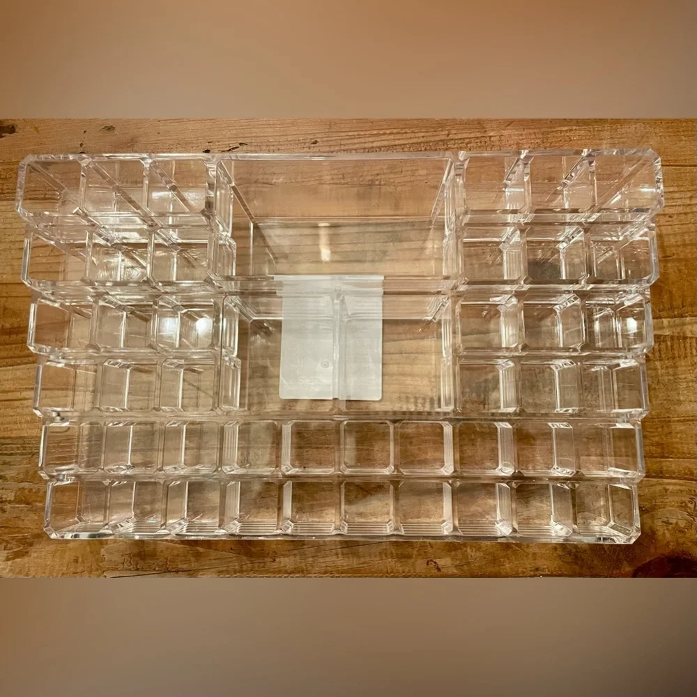 Lipstick/makeup organizer